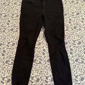 Women's Black Distressed Skinny jeans